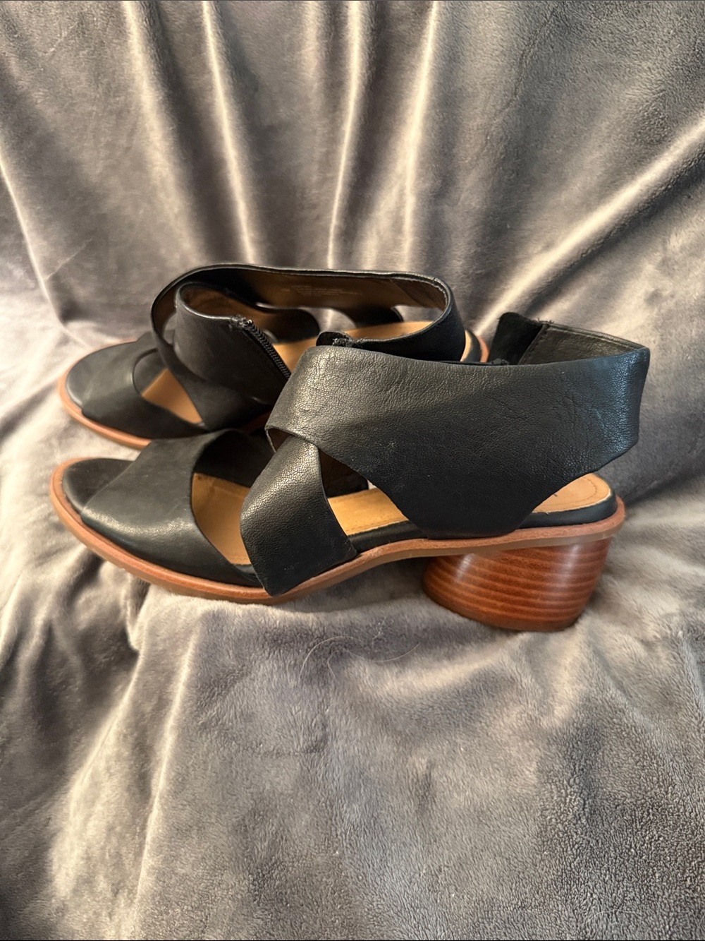 Sofft Black Leather Cross-Strap Block Heel Sandals